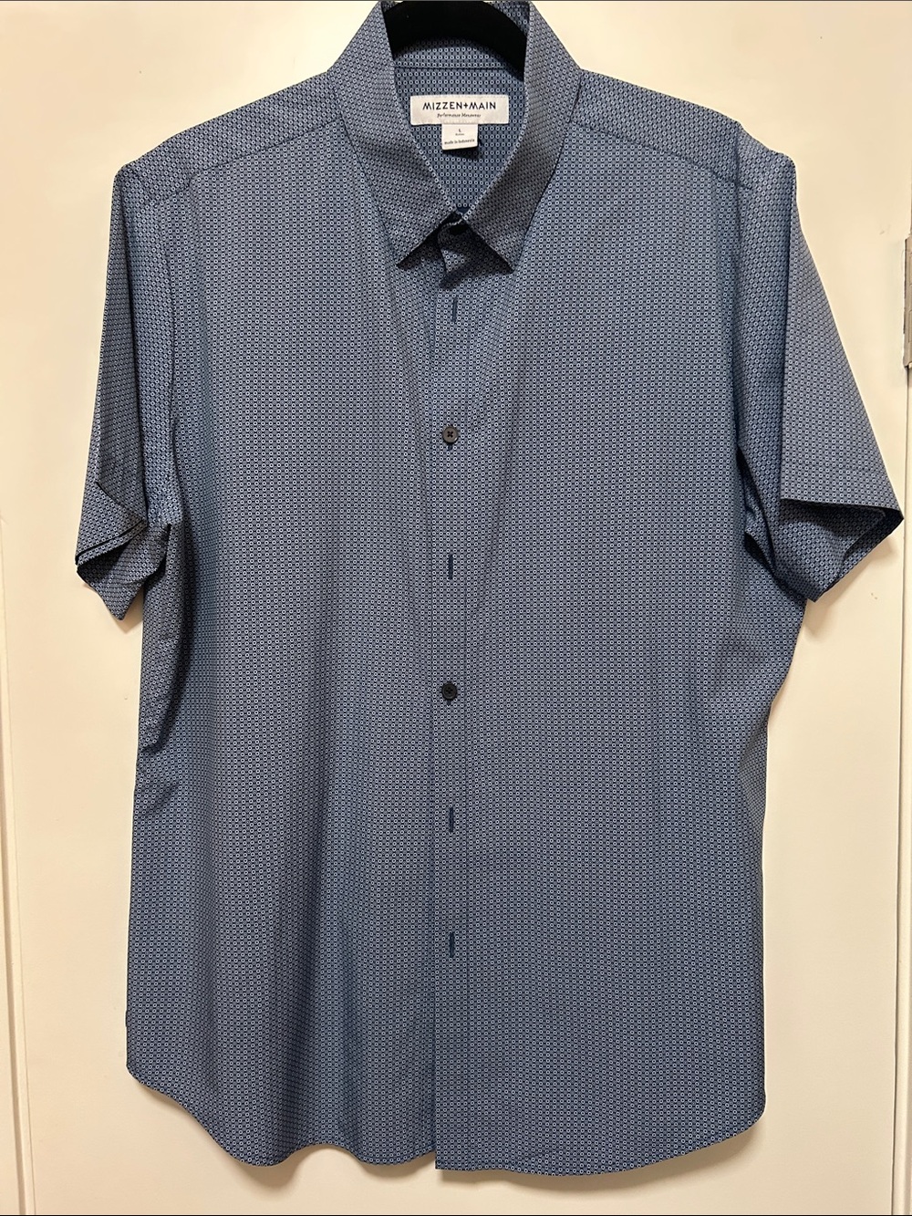 Mizzen+Main Short Sleeve Light Blue Micro-Pattern Button-Up